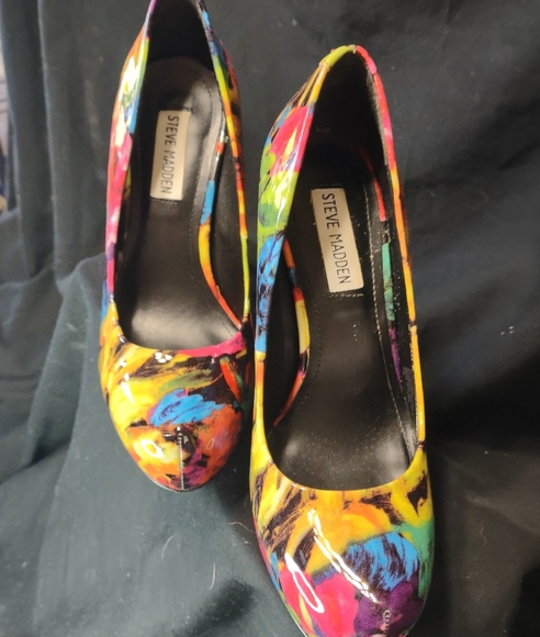 Steve Madden NALA Patent Rainbow Floral Platform Pump Heels size 7 - Picture 2 of 3